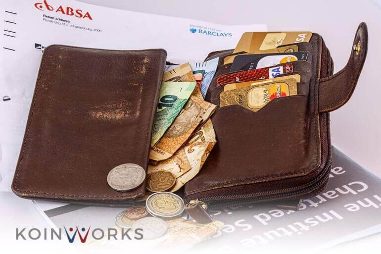 tips mengeloa pinjaman - dana pinjaman - 5 Benda di Dalam Dompet yang Sebenarnya Tidak Perlu Anda Bawa