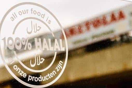 Sertifikasi halal bisa meningkatkan kepercayaan konsumen pada kualitas produk yang dijual