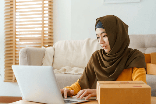 Media Online: Cara Memperluas Target Pasar Bisnis Hijab