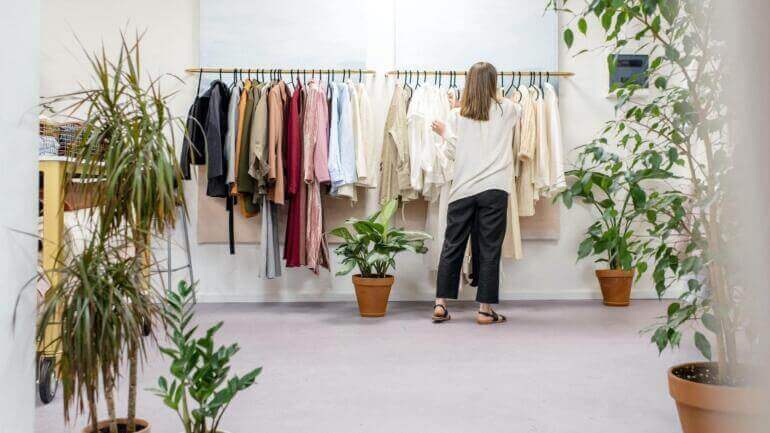 8 Perlengkapan untuk Memulai Bisnis Pakaian Kamu, beserta Harganya