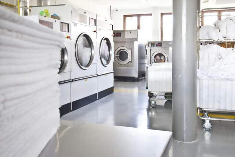 Strategi Membuat Brand Identity untuk Bisnis Laundry