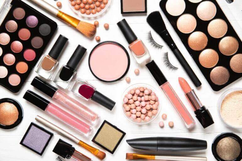 6 Strategi agar Brand Bisnis Kosmetik Semakin Dikenal