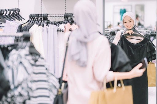 Cara membuat target omset dan profit bisnis pakaian muslim