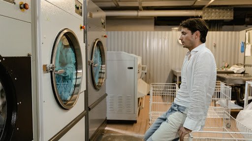 Cara Memahami Perilaku Konsumen dalam Bisnis Laundry