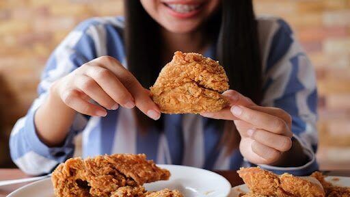 Edukasi Penting untuk Konsumen Bisnis Ayam Goreng